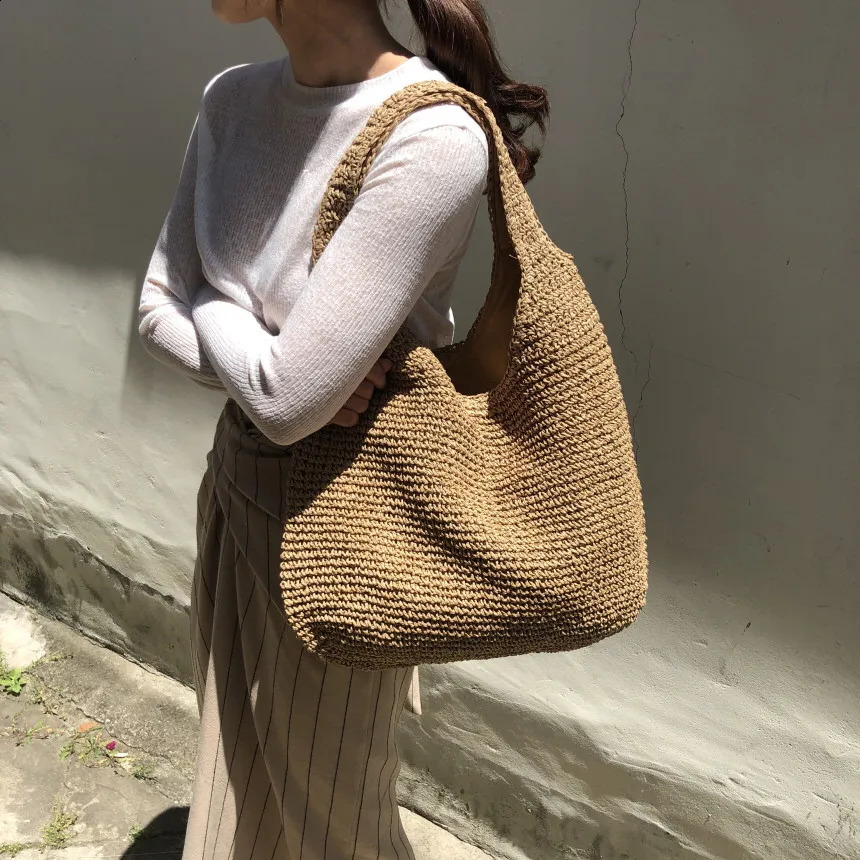 Fashion Rattan Womens Shoulder Bag Wikcer Womens Handbag Large Capacity Summer Beach Straw Bag Casual Handbag 240918