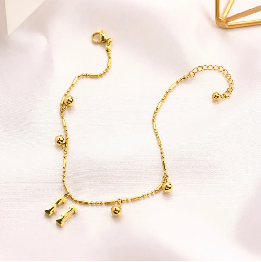 Marque Desinger Bracelets de Cheville pour Femmes Lettre Chaîne D'été En Acier Inoxydable Chaîne Jambe Bijoux Accessoires De Mode Cadeau 21 + 5 c