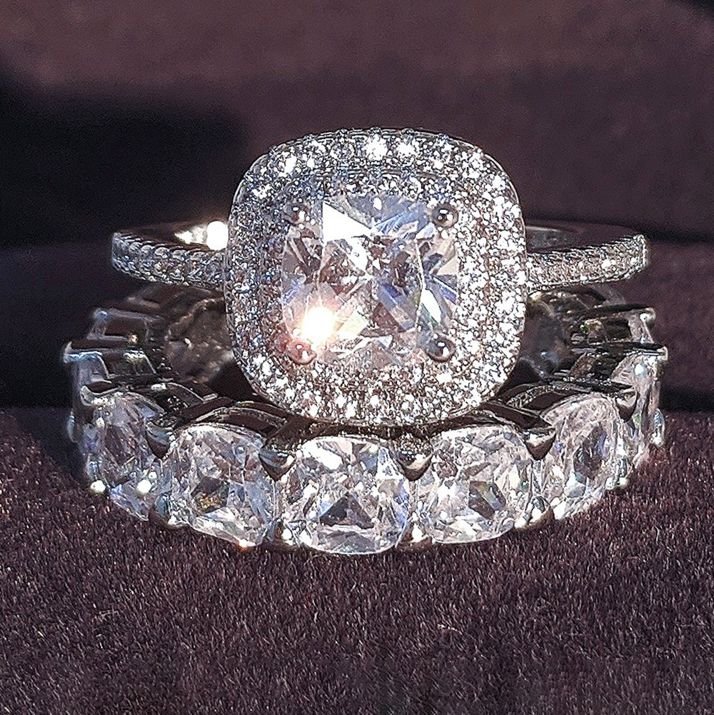 Anneaux de créateurs Luxury Colorful Square Diamond Ring Set Two Zircon incrusté Anneau de fiançailles Femme Classic Fine Bijoux Accessoire R2506