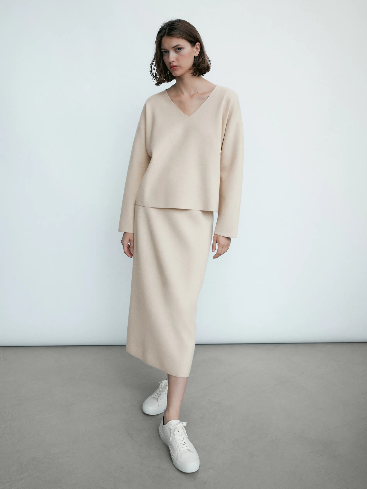 Éthéré MD Style d'automne des dames en tricot de mi-long jupe de mode de style simple 240729