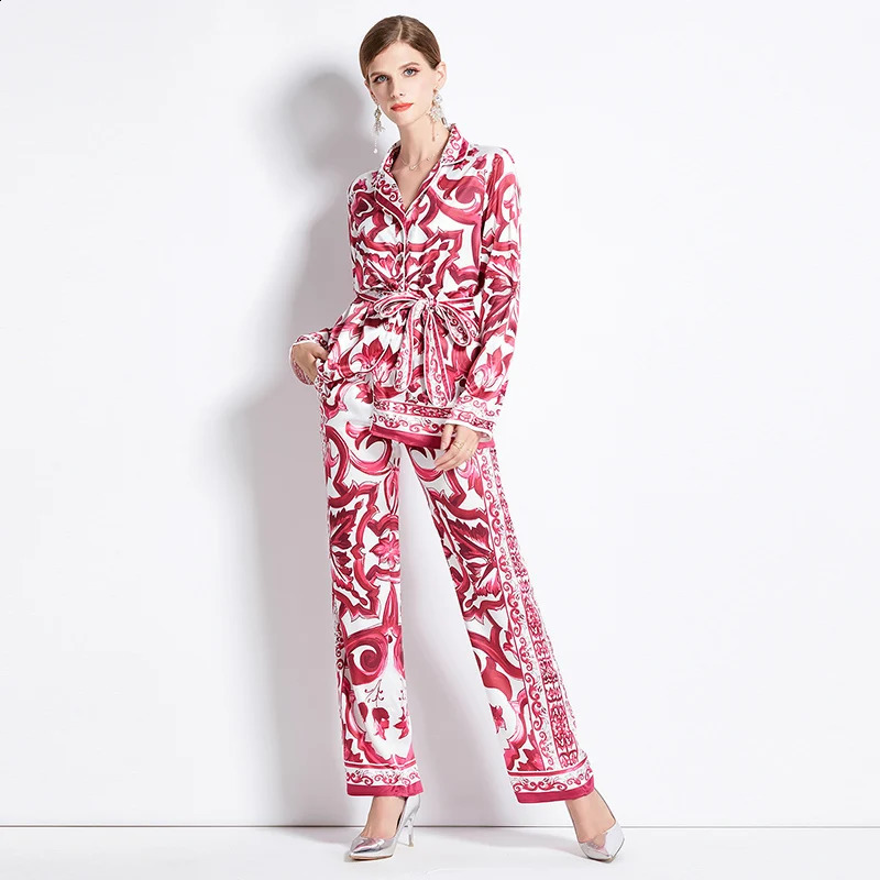 Pantalon imprimé en porcelaine bleu rouge et blanc