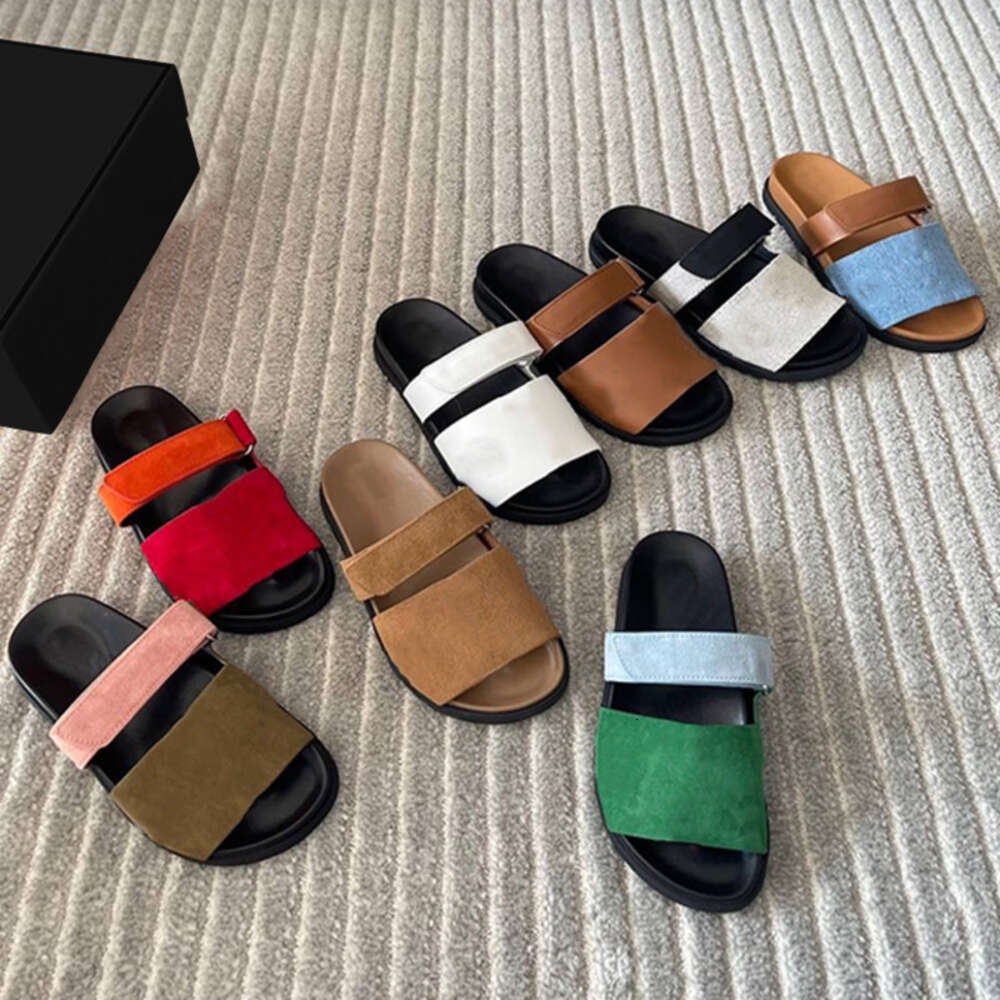 Designer Chypre Slippers Women Men Sandals Black Sandals Classic Beach Flat Leather Slippers Summer Flip Flops Size EU35-47 With Box 627-image-893099823