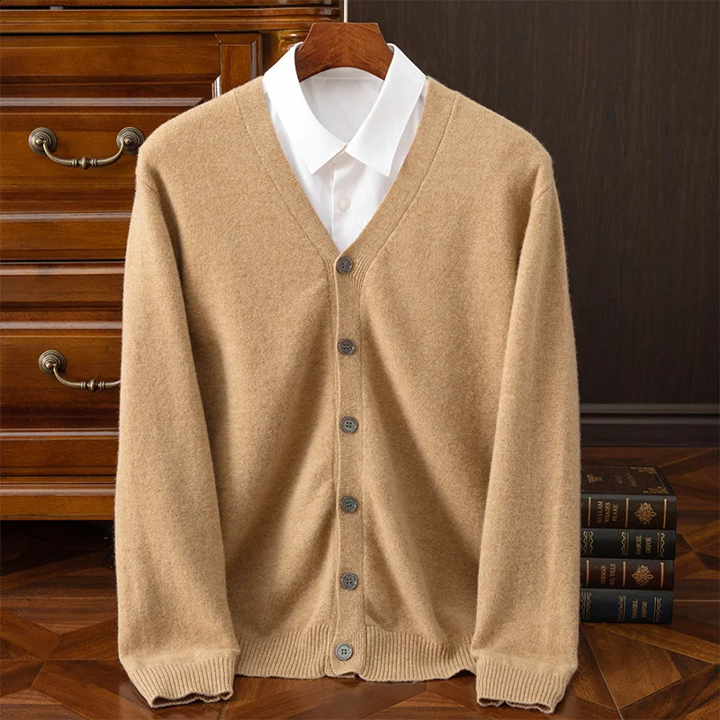 100% merino wool cashmere coat in autumn and winter Mens V-neck cardigan casual solid color padded knit coat warm coat 240730