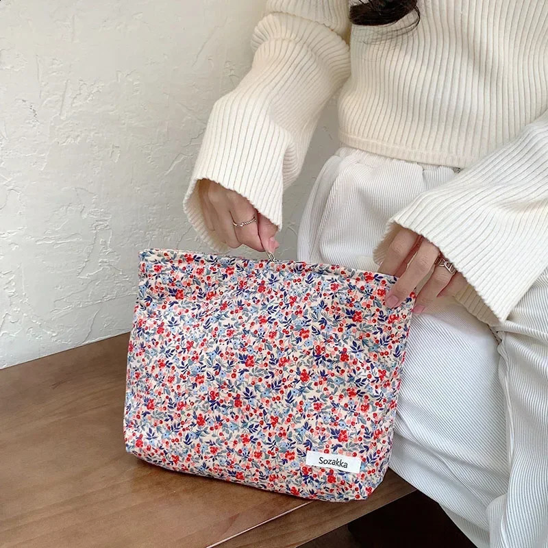 Large Capacity Women's Cosmetic Bag Toiletry Kit Toiletry Bag Organizer Daily Clutch Bag Ins Fashion Retro Floral Makeup Pouch 260916