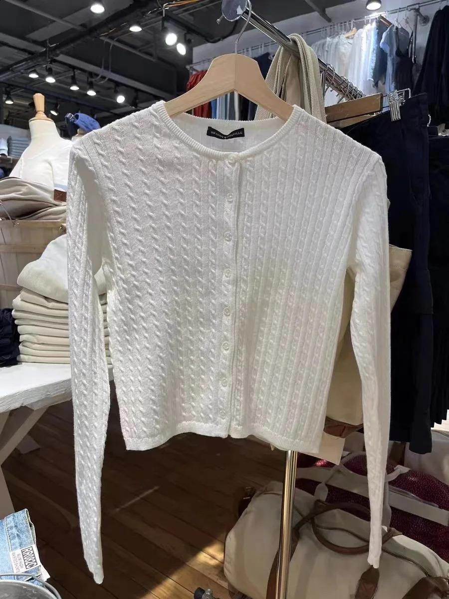 Pasqueurs de cardigan torsadés Femmes d'automne hiver solide rond coul à manches longues Pull Y2k Vintage Sweet Tops Femme 240731