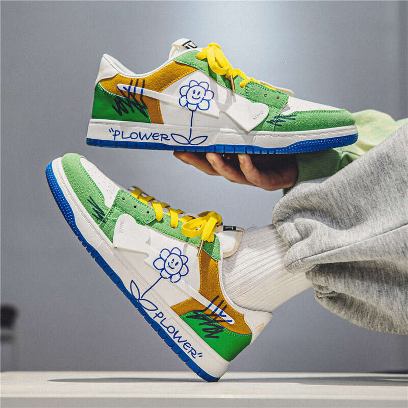 News 2024 Chaussures Mens Nouveau 2024 Étudiant Graffiti Design Shoes Board Chaussures