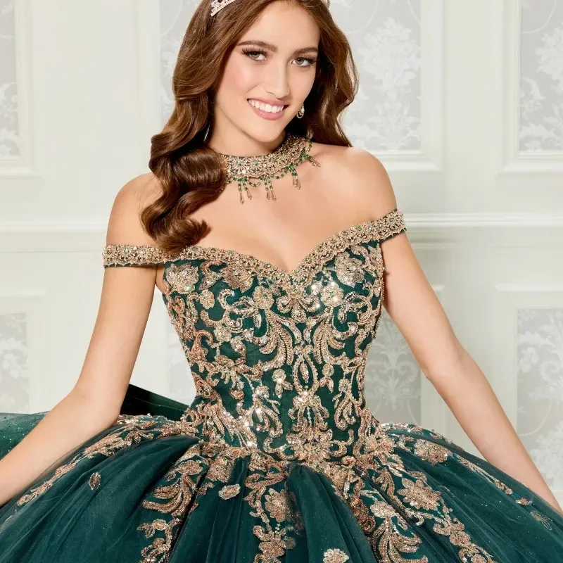 .Luxury Emerald Green Quinceanera Dresses Off Shoulder Ball Gown Corset Birthday Party Dress Gold Applique Beads Vestidos De 15