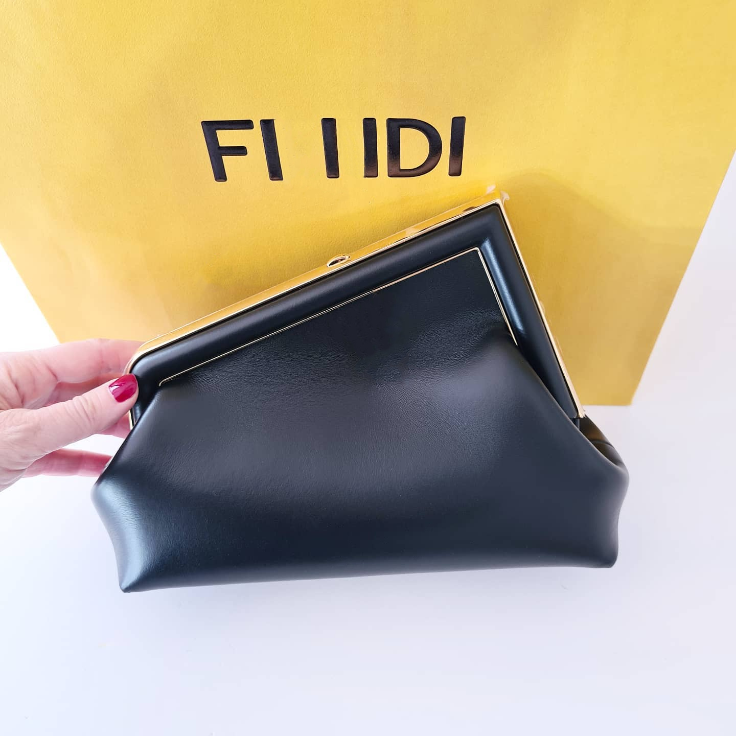 Luxurys men's First crossbody Clutch Bags Women's Genuine leather handbags purses lady shop the tote bags men's fashion shoulder bags Designer cosmetic pochette bags 