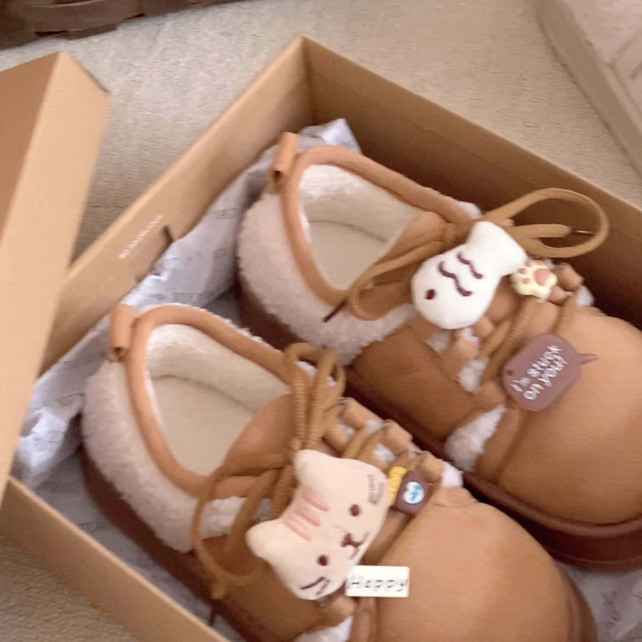 Slipper Fluffy Slipper dames pelues amusant hiver sweet girl home plate plate-forme de mode décontractée coton coton 1a9c