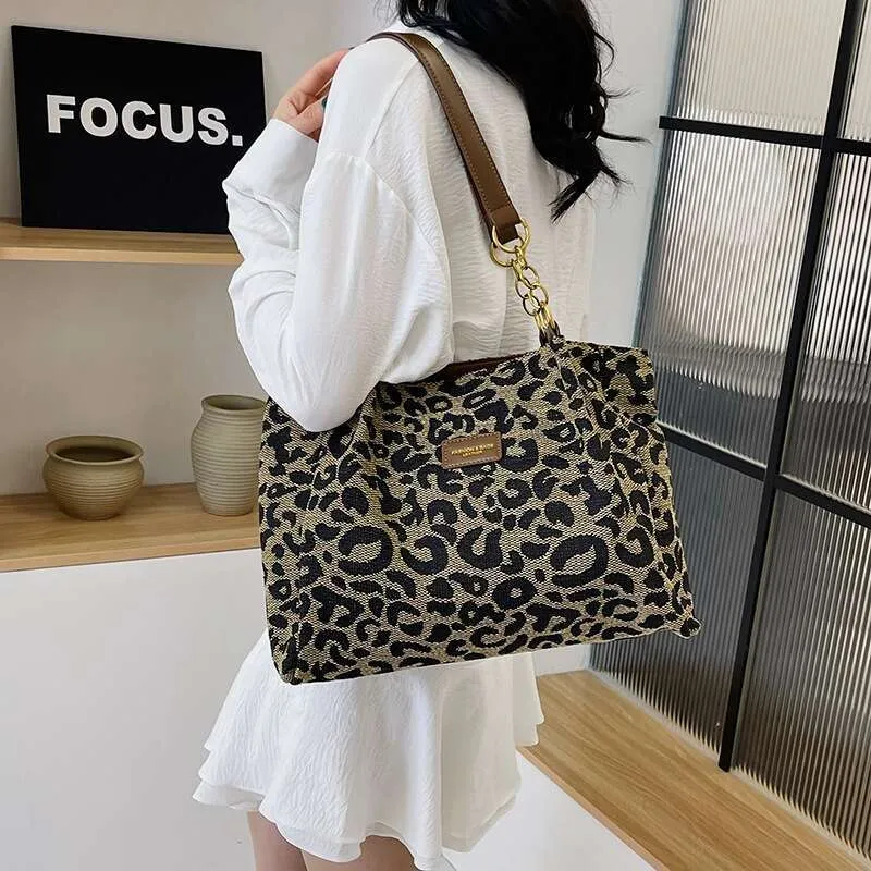 Simple Leopard Armpit Bag Large Capacity Tote Bag Chain Handbag Shopping Bag Women Shoulder Bags Female Bag With Chain High Quality