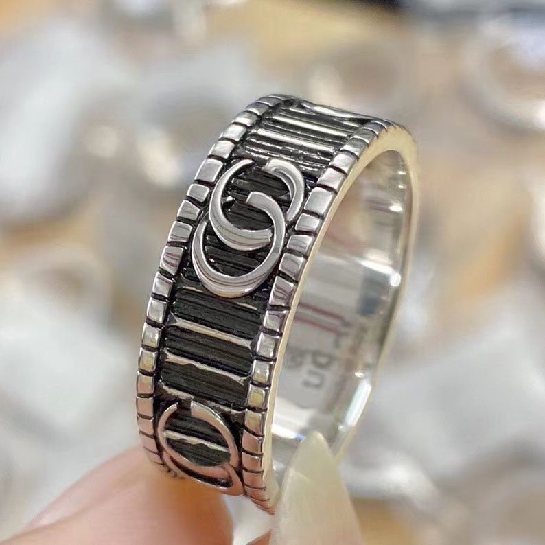 Gear Stripe Ring Retro Old Ins Ring Men Femmes avec le même couple Ring Designer de la Saint-Valentin Bijoux de créateurs de cadeaux pour les fra