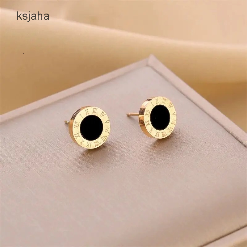 Brasse de luxe Round Forme Bulgar1 Numéros romains Boucles d'oreilles en acier en acier inoxydable Bulgar1 Boucle d'oreille en métal élégant pour