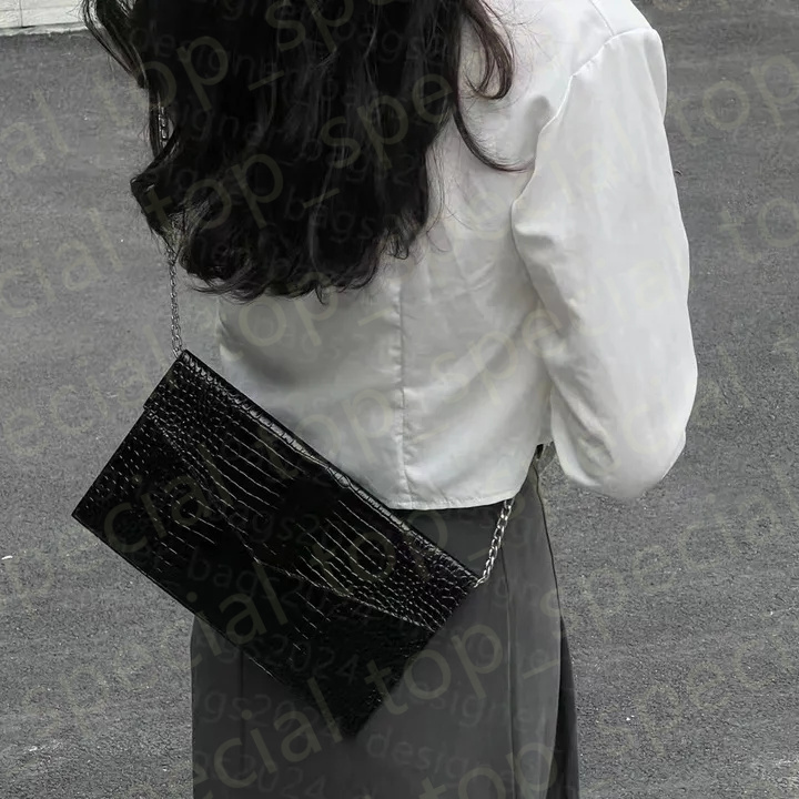 Sacs de créateurs de haute qualité Lady Voyage Cross Body Fashion Designer Sac à main noir Vintage Femmes Sacs à chaîne d'embrayage en cuir Femme