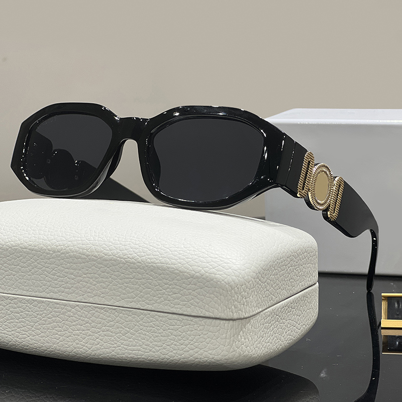 Lunettes de soleil design de luxe Zonnebril Protection UV Lunettes de mode pour les voyages en plein air Conduite Usure quotidienne Monture légèr