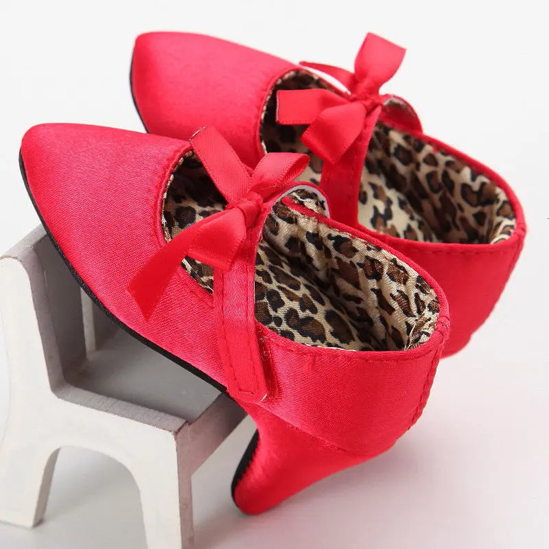 Chaussures de berceau à nœud papillon pour bébés filles de 3 à 8 mois, avec talons hauts, accessoires de photographie, articles pour bébés, 24110