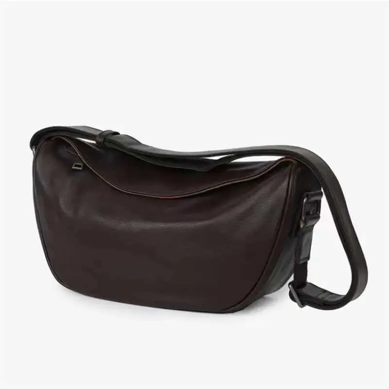 Genuine Leather Crossbody Bag Single Shoulder Bag First Layer Cowhide European and American Vintage Fashion Chest Bag BFP2412172 PTP1