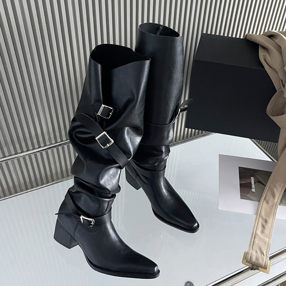 Bottes de chevalier de cuisse 2024 hiver Nouveau pointu sous les bottes du genou côté zipper boucles bottes