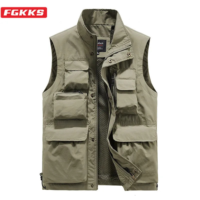 FGKKS Men Outdoor Vest MultiPocket Solid Color Fishing Director Reporter Work Waistcoat Pography Casual Jacket Male 241108