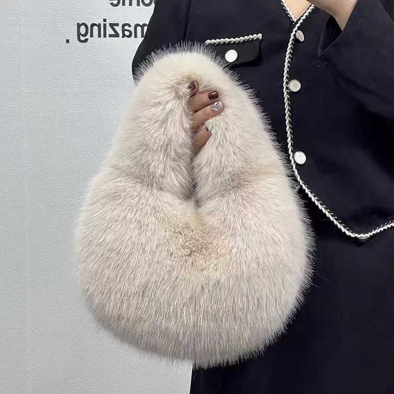 Sacs à main en peluche pour femmes Nouveaux sacs d'automne et d'hiver mode mignons petits sacs d'épalage sacs pour femmes 241108