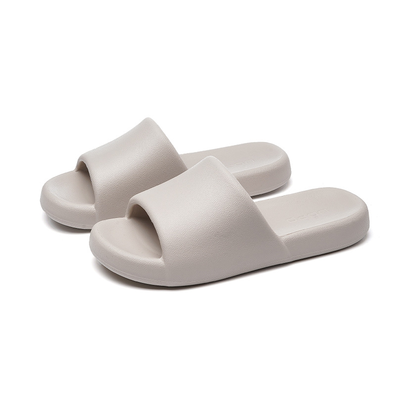 Slippers haut de gamme pour femmes 2024 Nouvelle maison de salle de bain Salle Bath salle de bain non glissante Pantres d'usure extérieure pour h