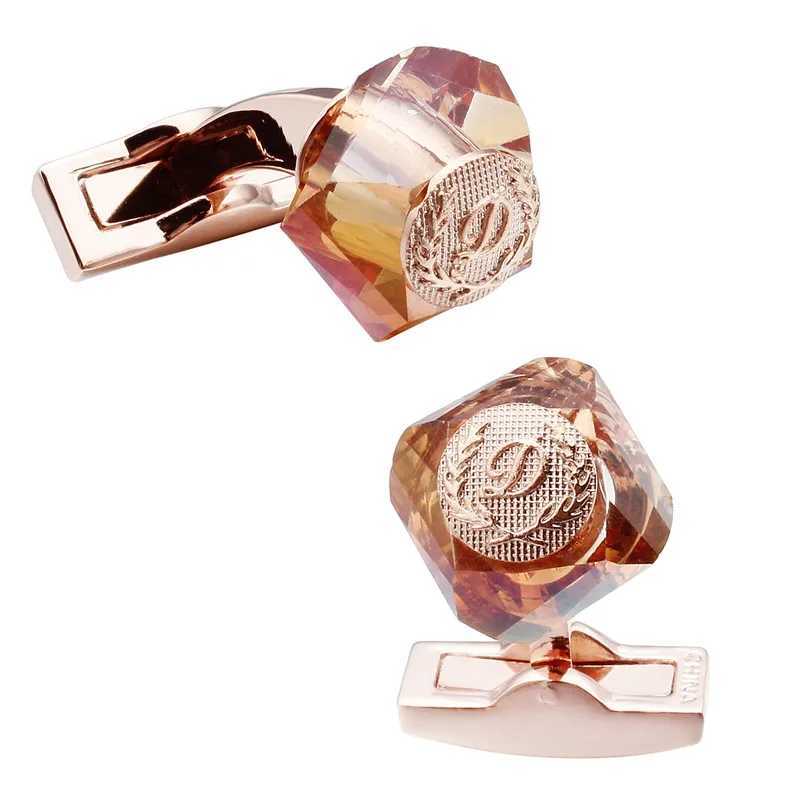 LETTRE HAWSON D CUFFILLES DANS LE VERRE CUT EN GLOGE ROSE MENSE MENSE LUXEUR LUXE CHIMT DE COUVERTURES W241109