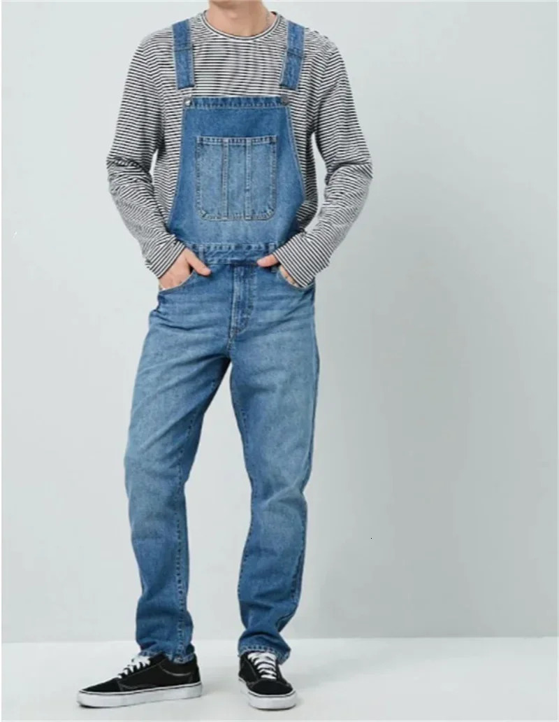 MENS STREET Casual Spesers Pants 2023 Fashion Cool turisti giovani jeans dritti maschio giunture grandi pantaloni in denim 241107z