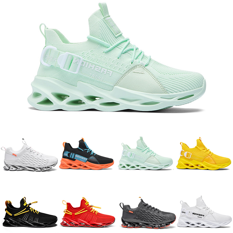 2024 Chaussures de course pour hommes Femmes Breakables Baskets Colorful Mens Sport Trainers Gai Color57 Fashion Sneakers