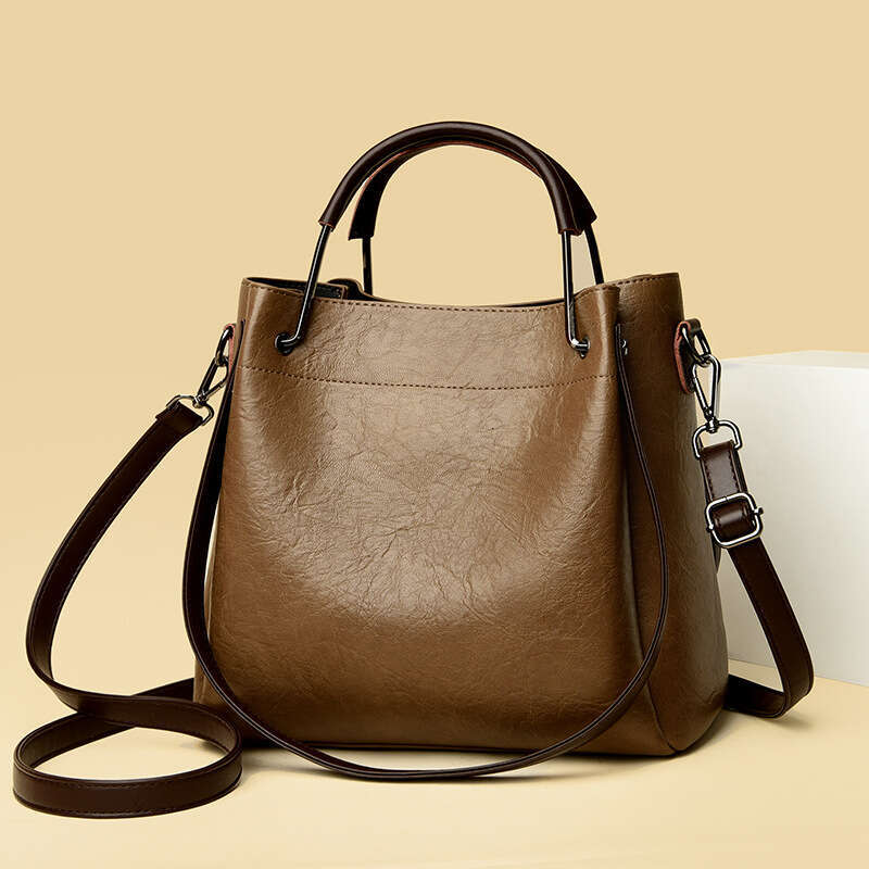 Handbag Women's 2024 New Trendy Bucket Versatile Commuter Large Capacity One Shoulder Crossbody Bag