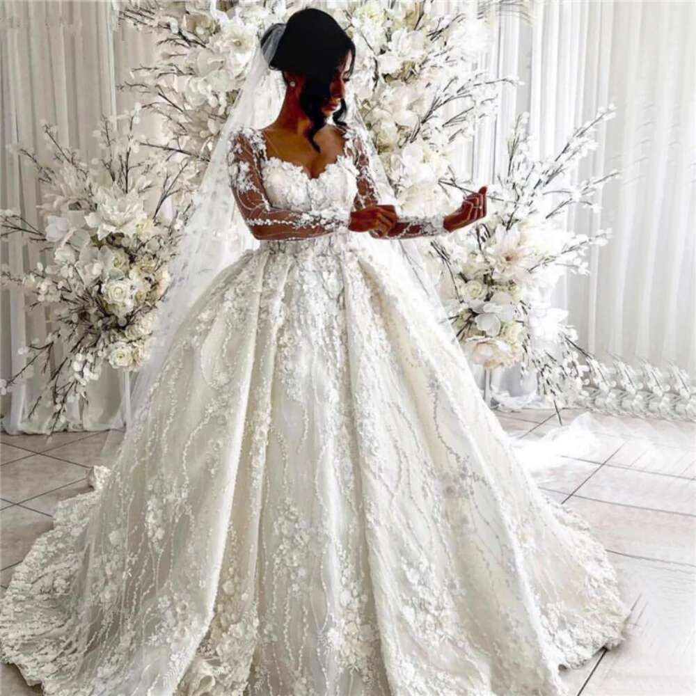 Wers Elegant 3d Femmes mariage chérie appliques robes de bal de mode Fashion Court Train White Bridal Robes