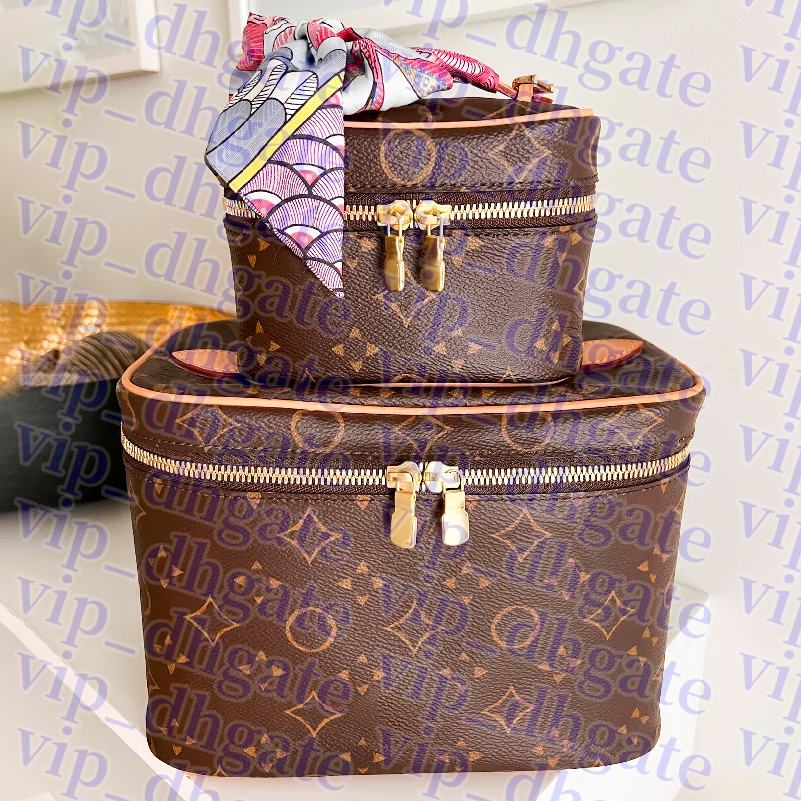 Vanity Tobetratet Nice BB 11 Designers Cosmetic Sac Womens Mens Wash Wash Pouch Trunk Make Up Sac Luxury En cuir sac à main sac à main