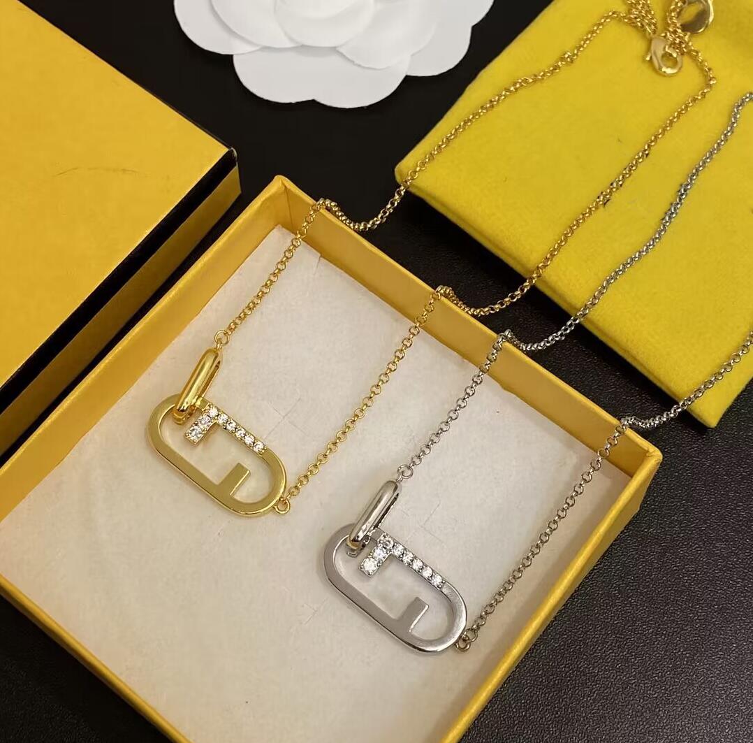Women Designer Diamond Pendant Necklace Men Classic Link Chain Necklaces Fashion Brand Letter Jewelry Accessories