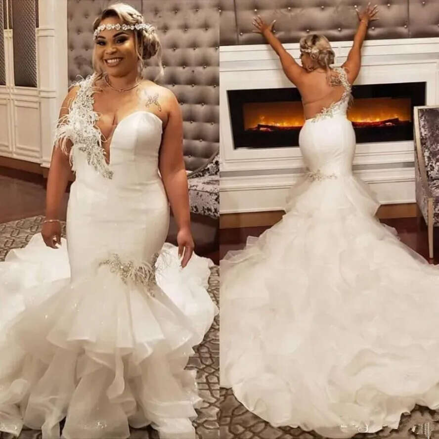 Gorgeous Mermaid Wedding Dresses Bridal Gown Crystals Beaded Feather Ruffles Sweep Train Custom Made Vestidos De Novia Plus Size Beach Garden
