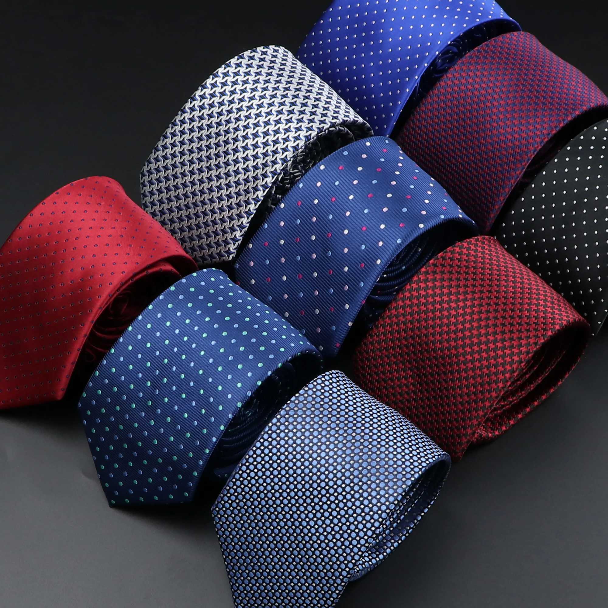 Les hommes de géométrie à points classiques attachent le bleu rouge noir jacquard 7cm cravate de mode mariage busin slim costume