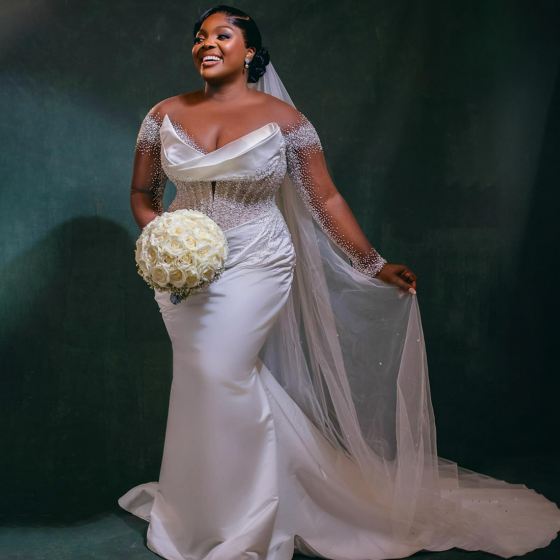 2024 Plus taille sirène robe mariée illusion nuptiale couche à manches longues cristaux décorés robes de mariée pour les femmes noires nigéria af