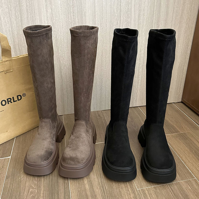 Livraison gratuite Chaussures au fond des femmes Snow Boot Mens Hoties Automne et hiver chauds Sole épaisses Boots de cheveux Shibuya Fashion Lot