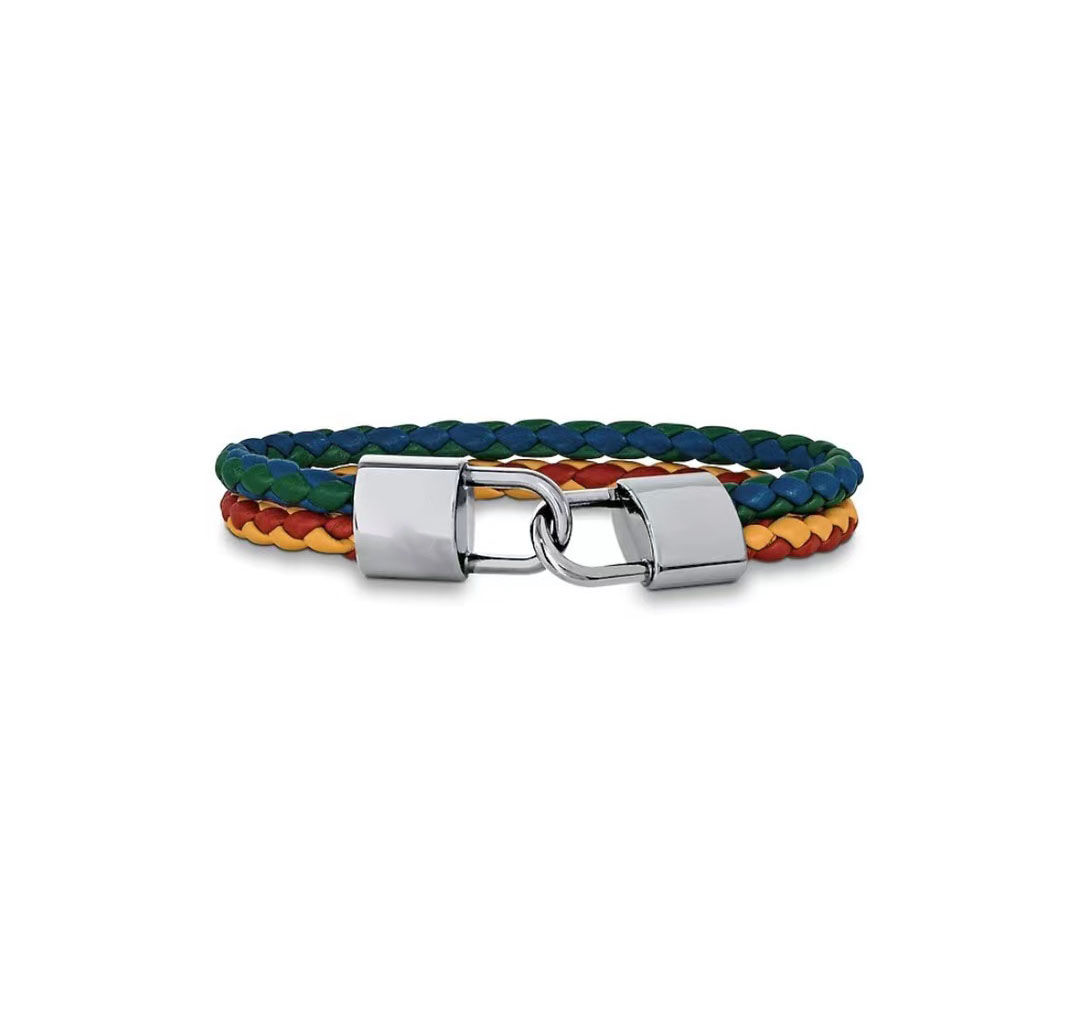 Fine titanium steel Noble Nice Chain Bracelet for Women Men Charms Party Gift Wedding with box Fashion Jewelry Hot Model-image-963402790