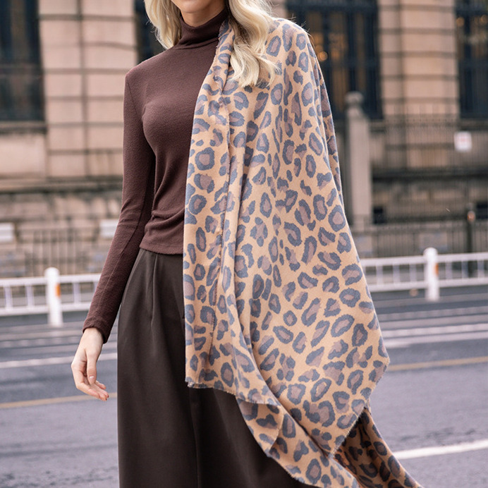 New autumn winter scarves for women with high-end fashion and warmth, leopard print imitation cashmere scarf shawl