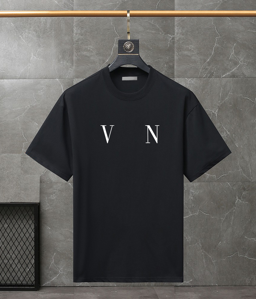 Luxury Tshirt Men S Women Designer T-shirts COMCUSTRE COMCUSTRE SUMBRE SUMBRE AVEC LETTRE DE MARQUE Créateurs de haute qualité T-shirt0000