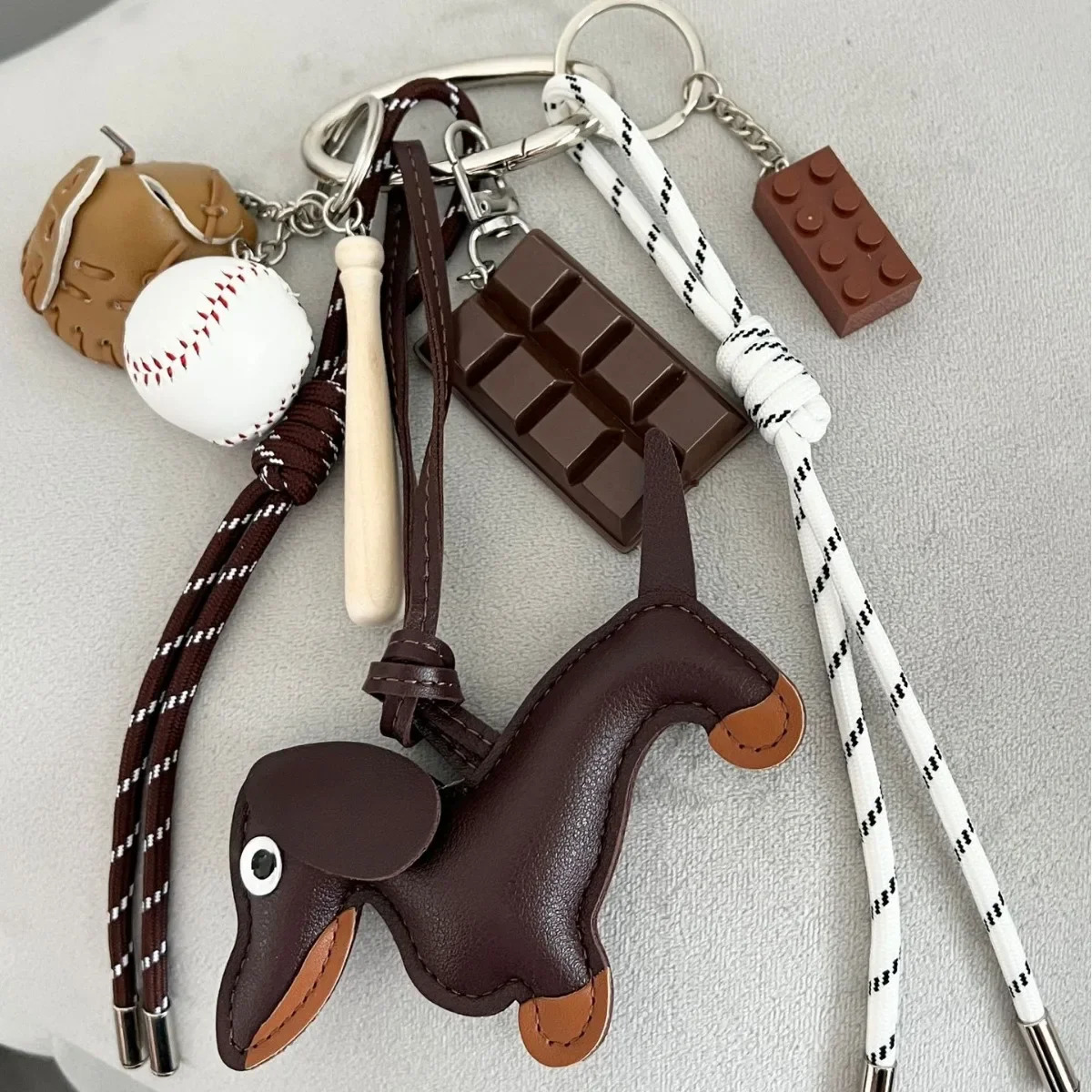 Dachshund Keychain Leather Bag Strap n Ins Personalized Car Pendant Miu Purse Sac A Main Femme Handbag 241112-image-1110709705
