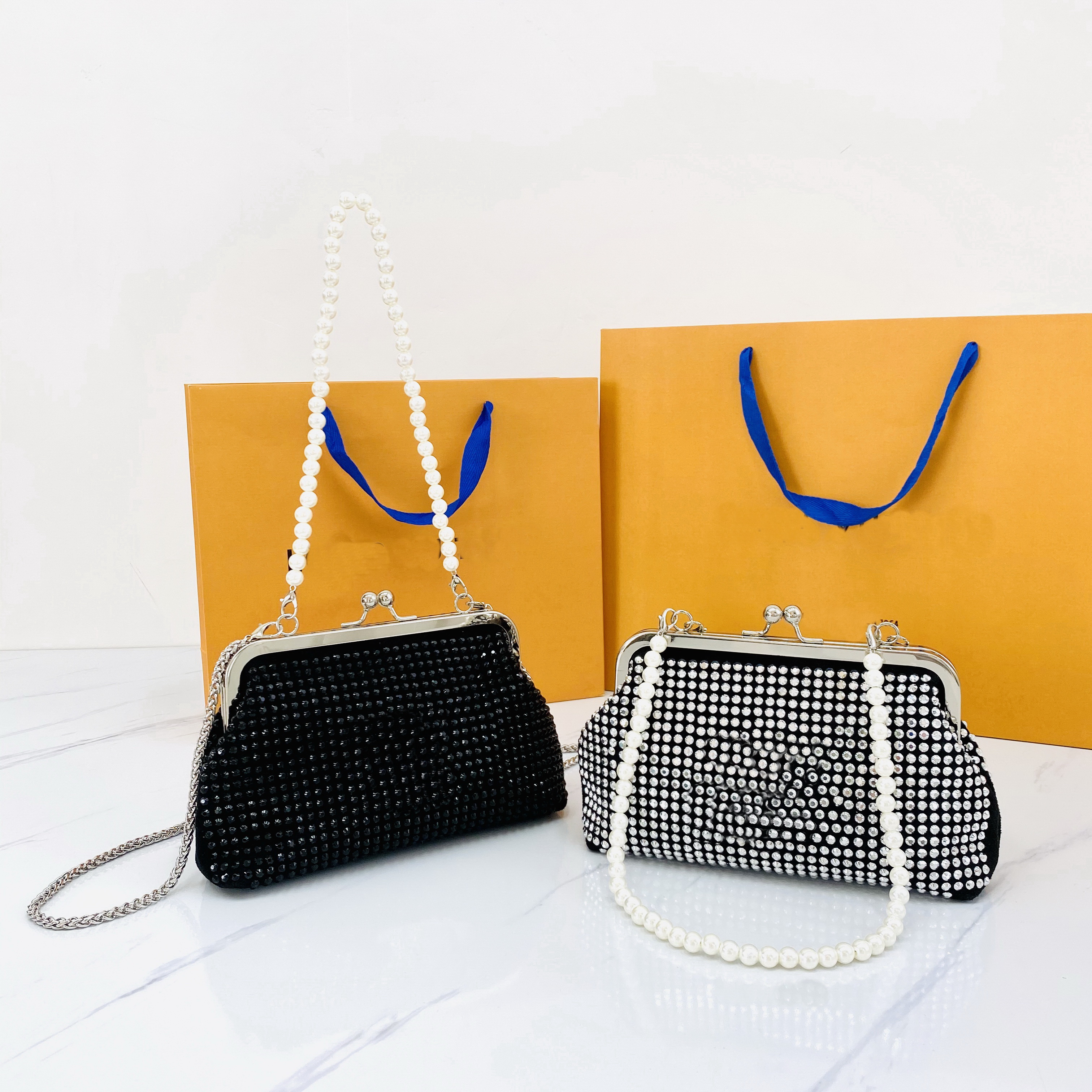 Classic Luxury designer bag New Fashion white Shoulder Bags Metal Chain Crossbody Bag Handbag Wallet Women Flip Cover bling bling Messenger Bag