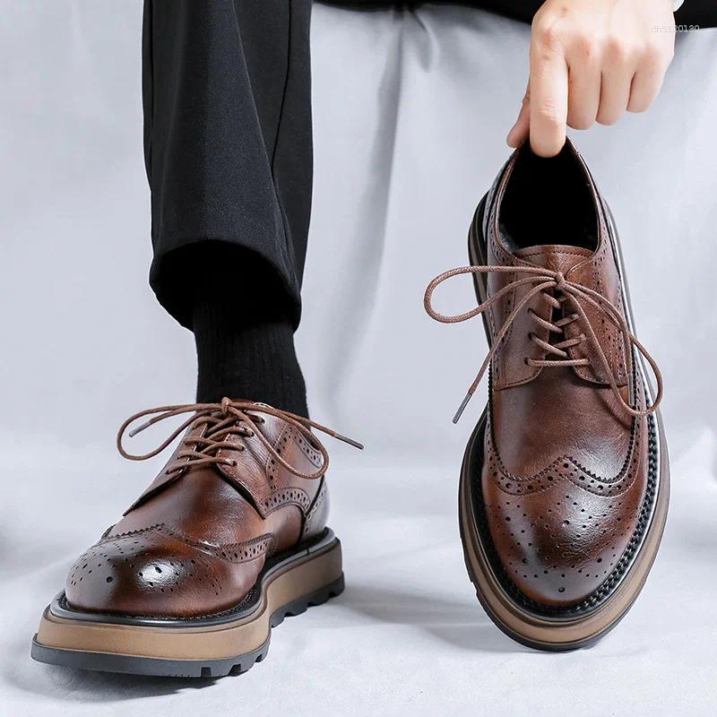 Robe chaussures rétro hommes brogues de luxe à la main qualité automne britannique tendance bout rond noir décontracté affaires sociales mâle
