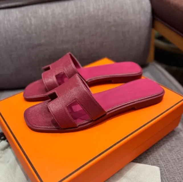 Best Quality Designer Slippers Genuine Leather sandal for Women's slides Summer Outwear Leisure Sandals slides Beach Slipper 2024 New Spring Fl