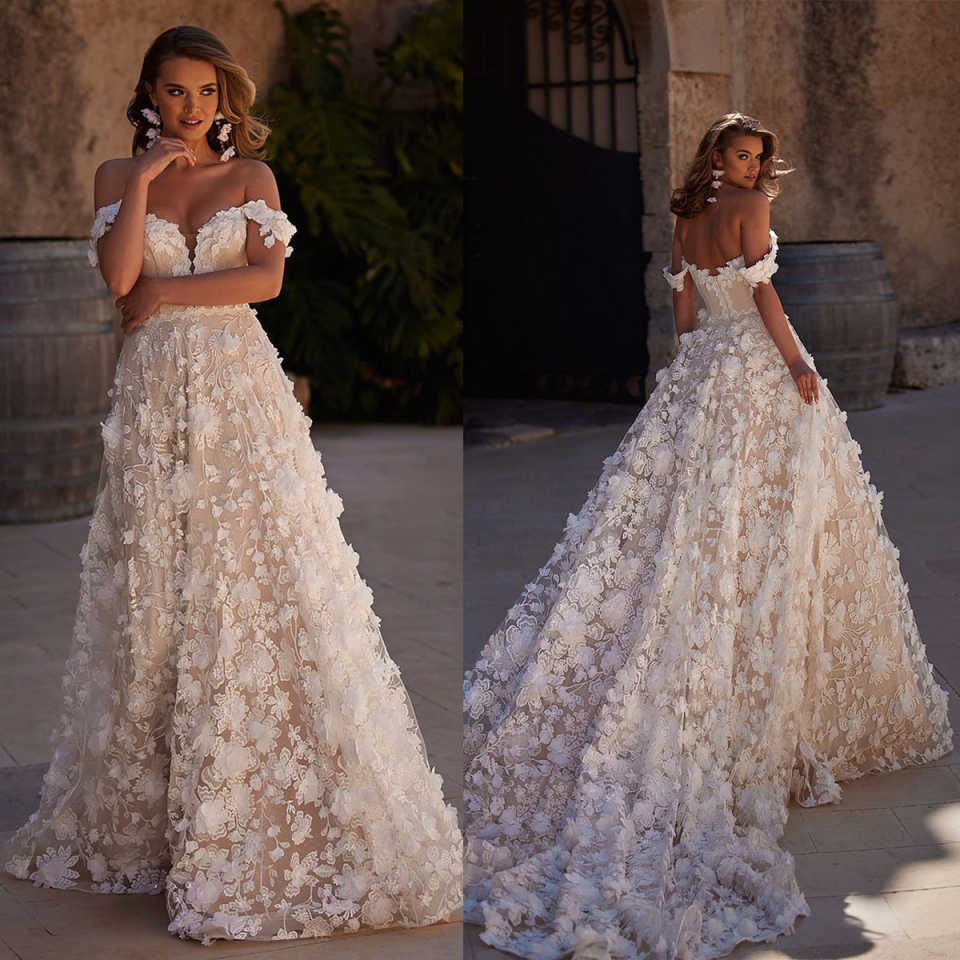 Élégant A Line Bride robes Appliques Fleurs Sweetheart Coux Robe de mariée Sweep Train Lace Bridal Robes personnalisées