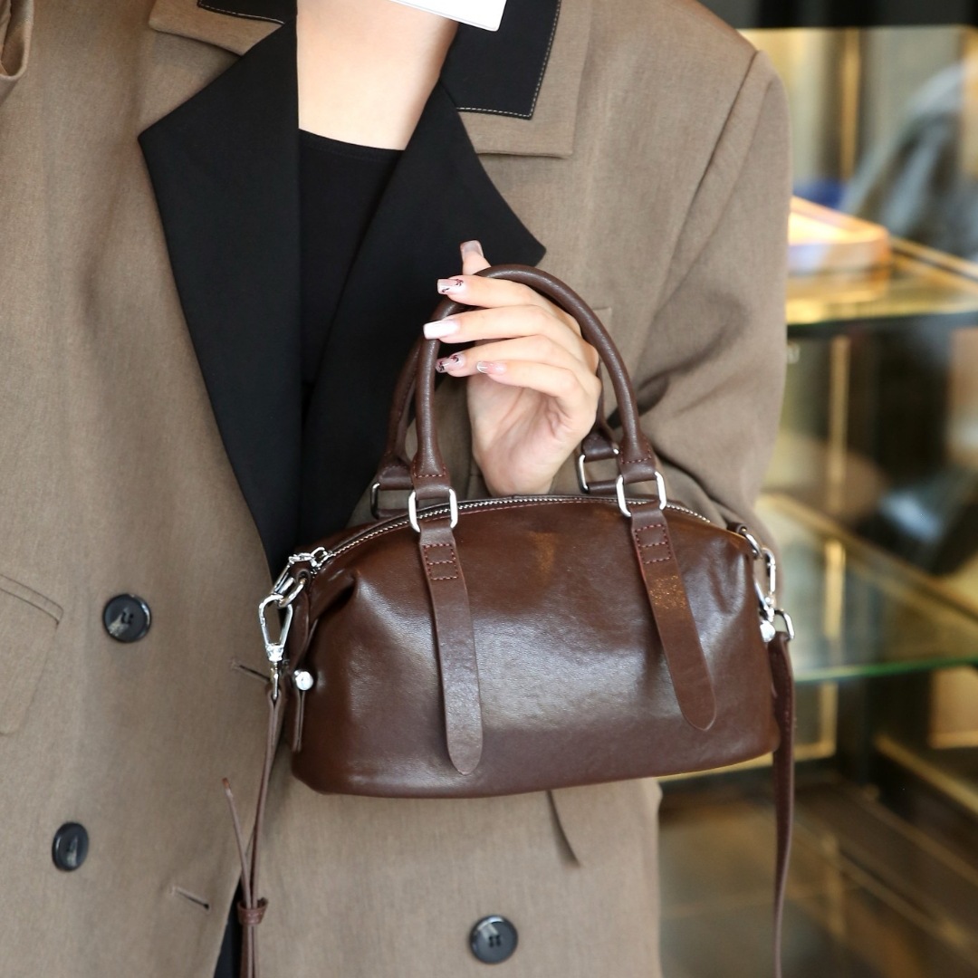 Top deigner sac d'épaule Sac Femme Tote Sac en cuir crossbody body Luxury Brand en relief sac à main marron