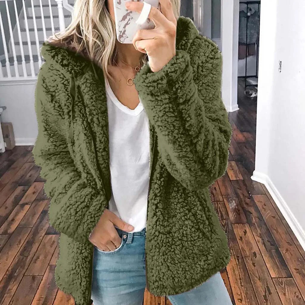 Winter Clothing Womens Elegant Teddy Bear Artificial Fur Coat Thick Soft Wool Jacket Womens Pocket Zipper Coat Womens Tank Top 241112