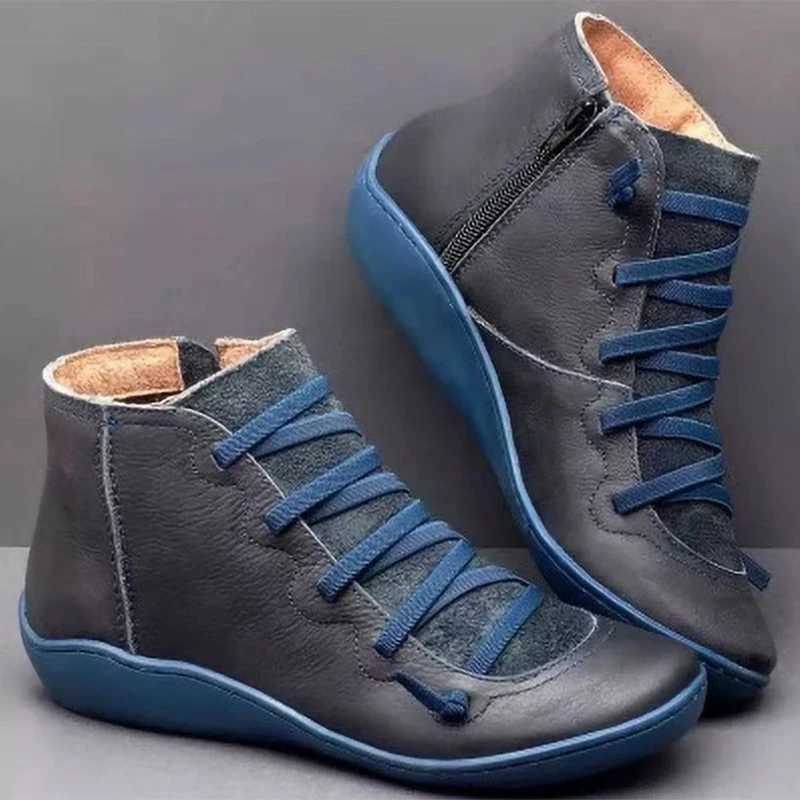 Boots chauds d'automne de haute qualité hiver en cuir Pu Cuir Chaussures plates de printemps dix mille bottes de dentelle chaude rétro T241113