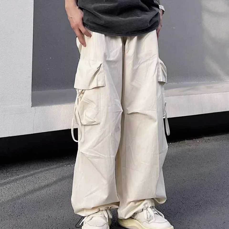 Mens Oversized Retro Loose Hip-Hop Y2K Parachute-Style Cargo Pants Wide Legged Fashion Streetwear Casual Tied Mens Work PantsXJ241112