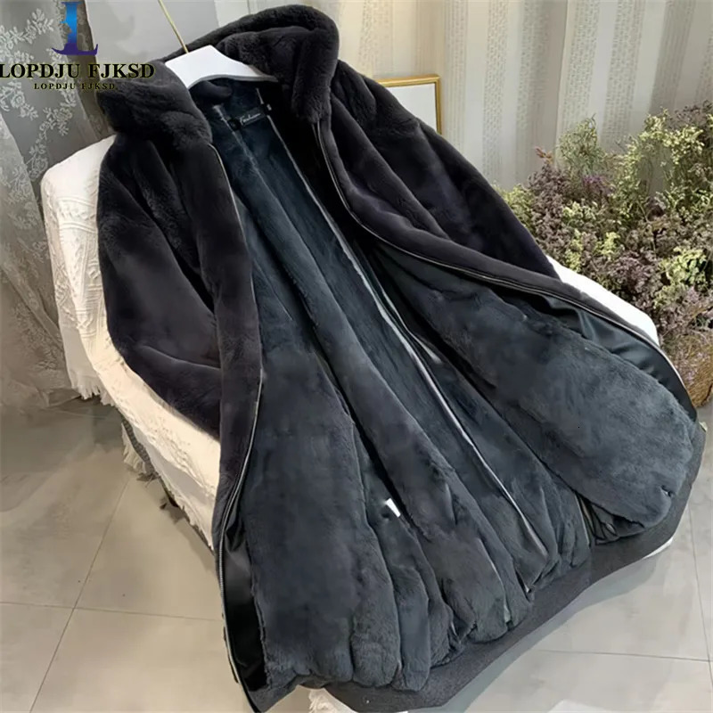 Mateau en fausse fourrure pour femmes épaissis et veste en peluche chaude de haute qualité Les femmes à capuche portent hiver 241112
