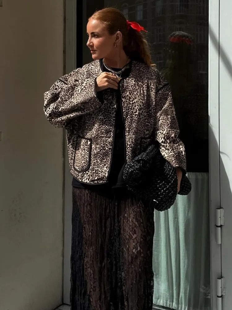 Leopard Print Pocket Cotton Jacket Round Neck Casual Loose Short quilted jacket Coat Street Trend Women Coats Thicken Top 241108