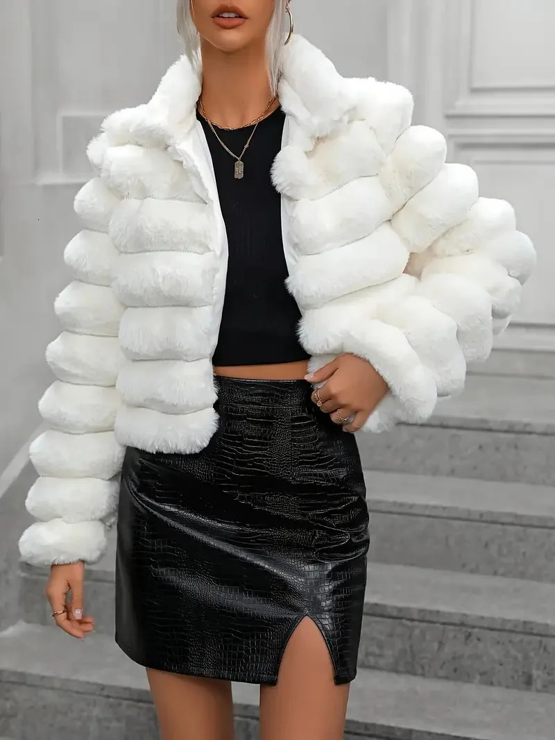 Fluffy faux fur coat womens cut jacket long sleeved zipper faux fur leather jacket winter warm camouflage teddy jacket short jacket 241112